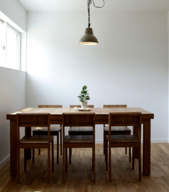 ダイニングテーブルチェアー